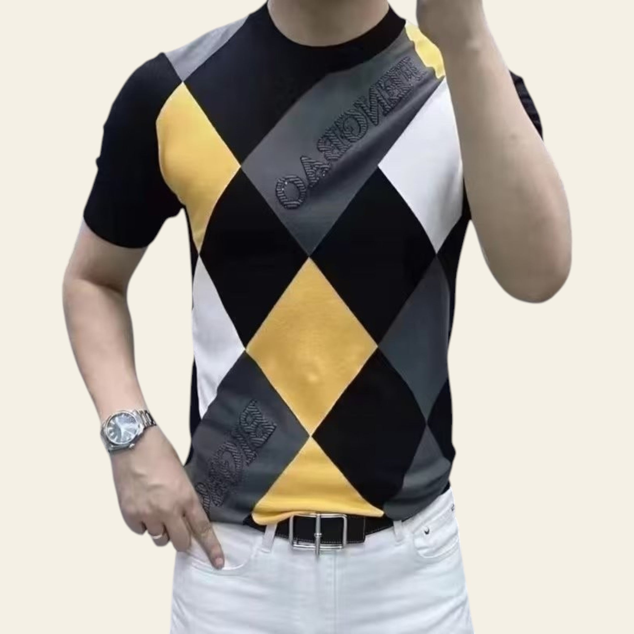 Man wearing a gray checked short sleeve ice silk t-shirt
